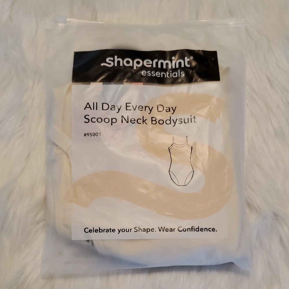 New Shapermint Essentials Beige All Day Scoop Neck Bodysuit Size XL